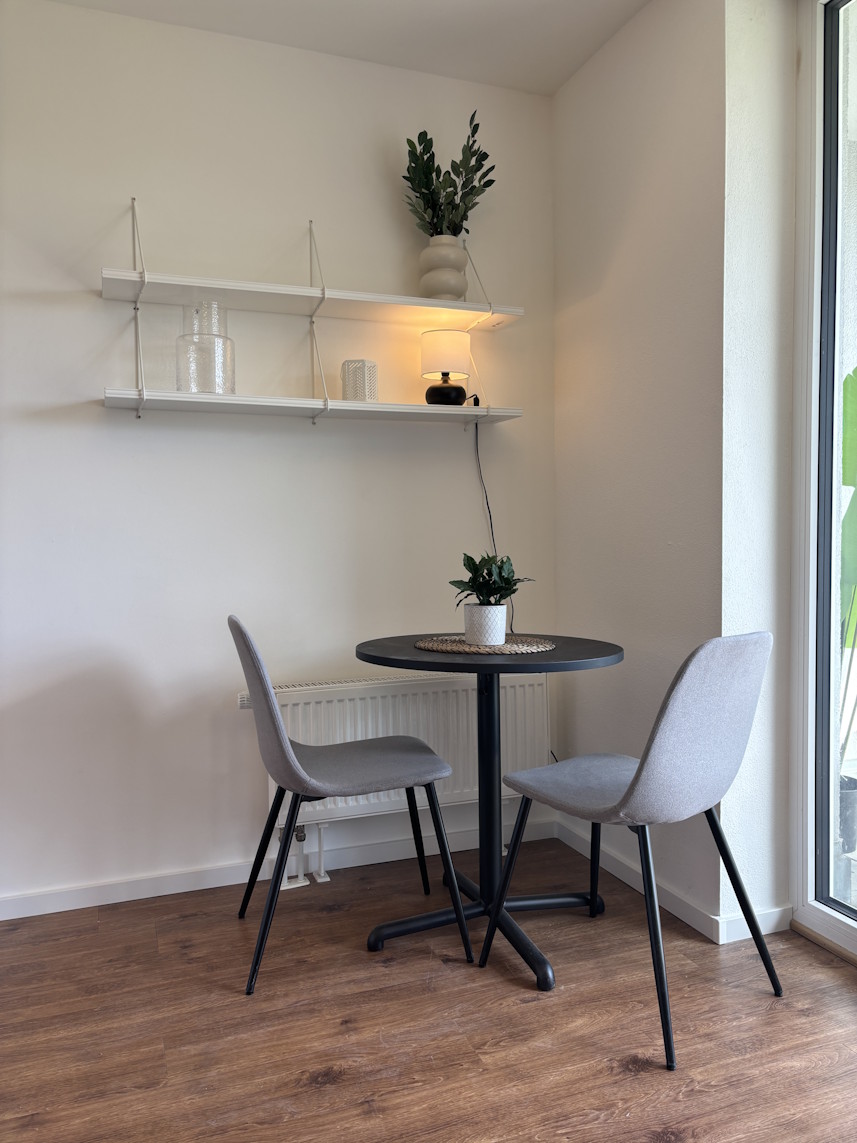 Essbereich in einer möblierten Wohnung von FL Wohnen